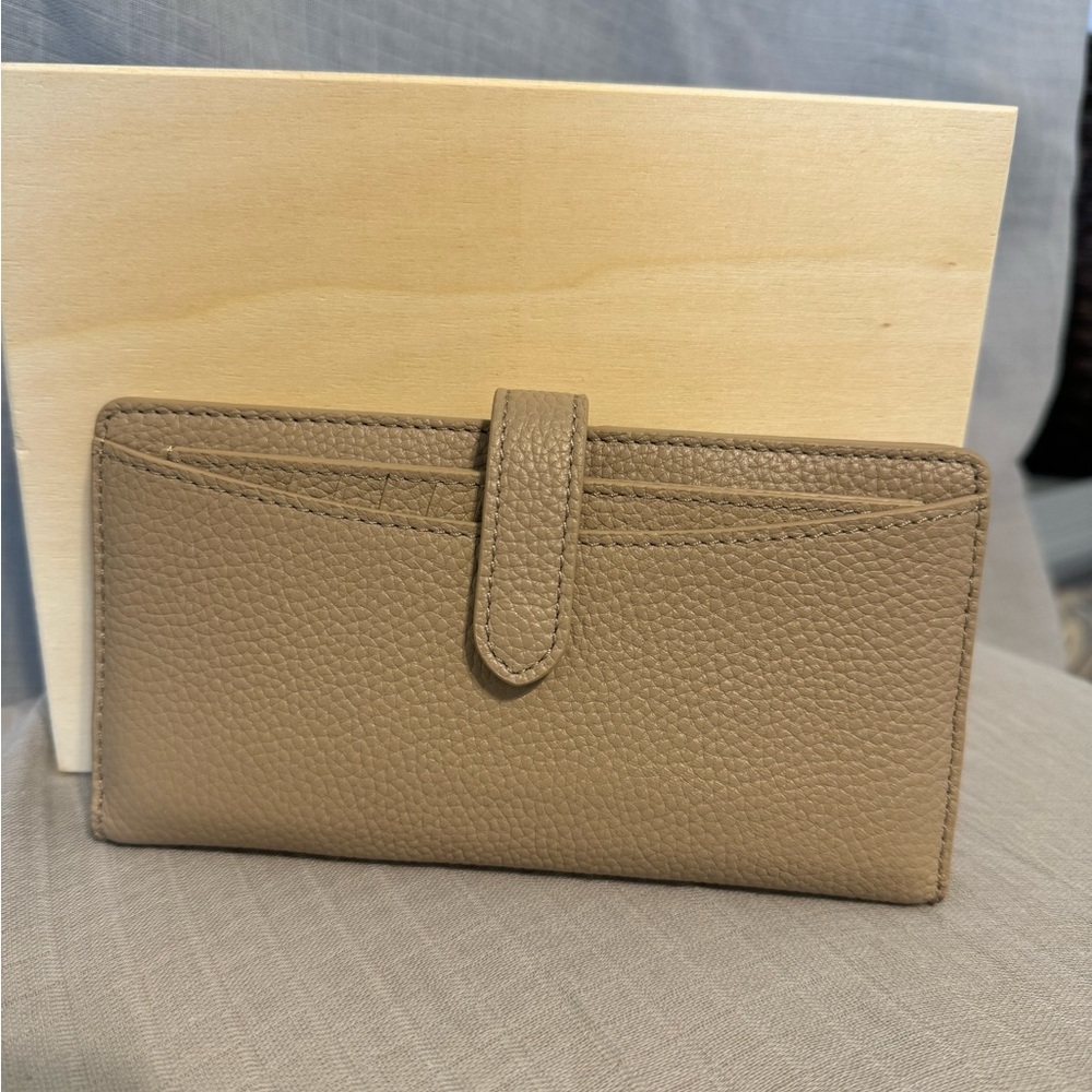 Never used Quince Italian leather wallet.